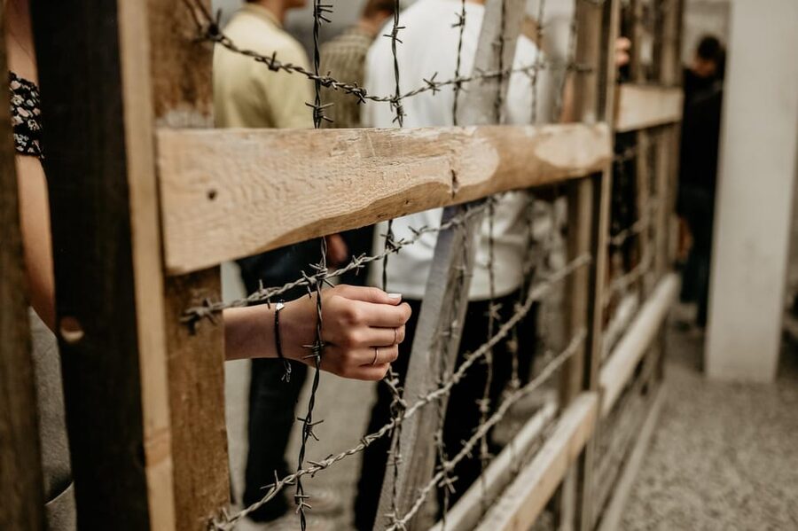 Schindler's Factory Museum in Krakow - Guided Tour - Should you book Schindler’s Factory with a guide?