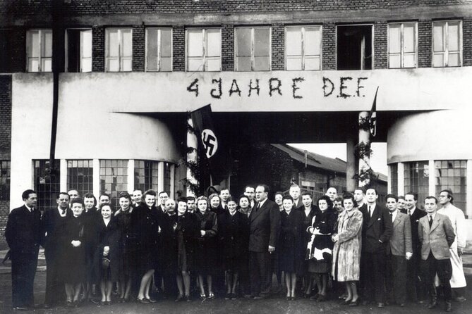 Schindler's Factory Private Guided Tour in English - Poselska Street and the movie connection