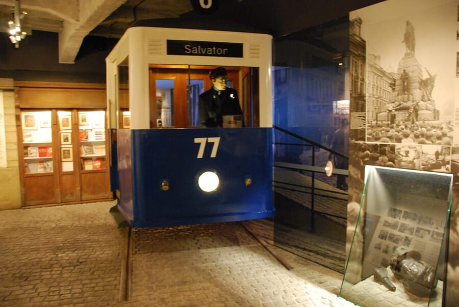 Schindler's Factory Skip-the-line Guided Tour with Options - Booking advice for a smoother visit