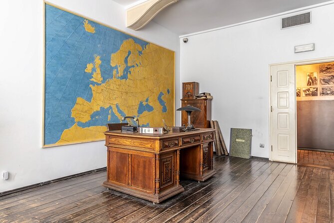 Schindler’s Factory Visit & Skip-the-Line Entry - What this museum really covers