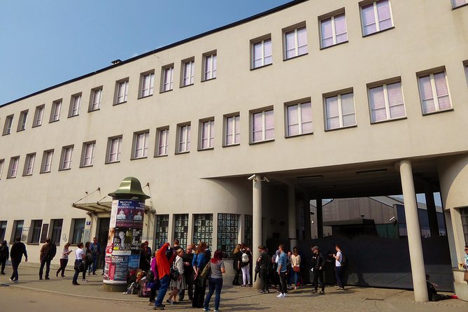 Schindler’s Factory Visit & Skip-the-Line Entry - Why a guide makes a real difference