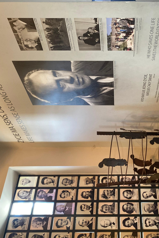 Schindler's List Movie Tour: Historic Sites & Film Location - Key points at a glance
