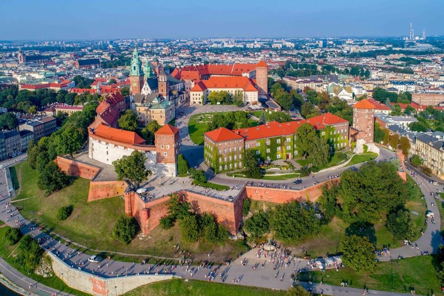 Skip-the-Line Wawel Castle Chambers Private Tour - Why Wawel Hill deserves your first hours in Krakow