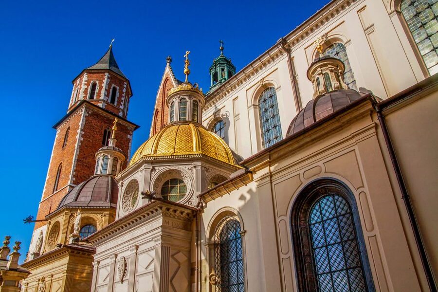 Skip-the-Line Wawel Castle Chambers Private Tour - How much value does the $154 price offer?