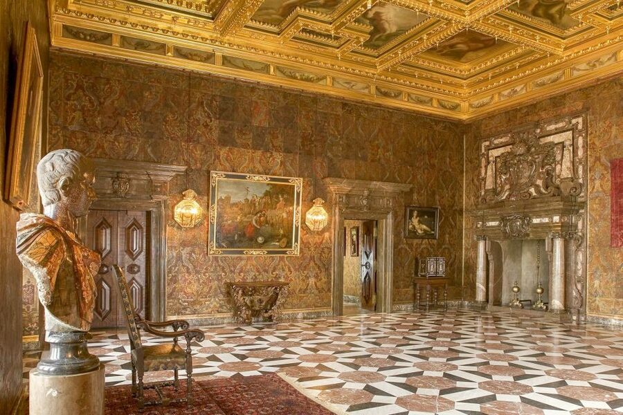 Skip-the-Line Wawel Castle Chambers Private Tour - Which duration should you choose?