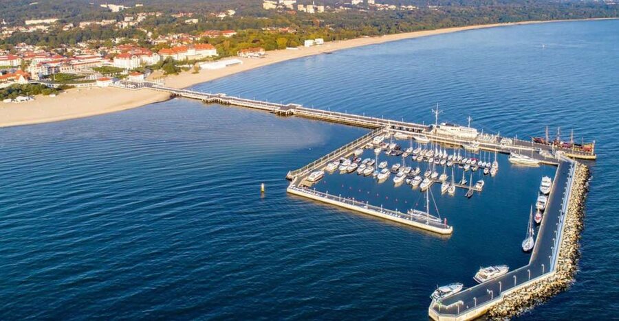 Sopot: Sunset Yachting Experience - Boarding a 12-meter boat at sunset