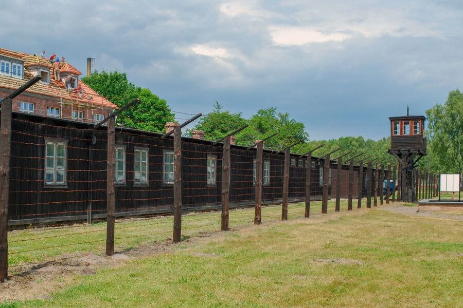Stutthof Concentration Camp:Guided Tour with Transportation - Choosing the seven-hour extension