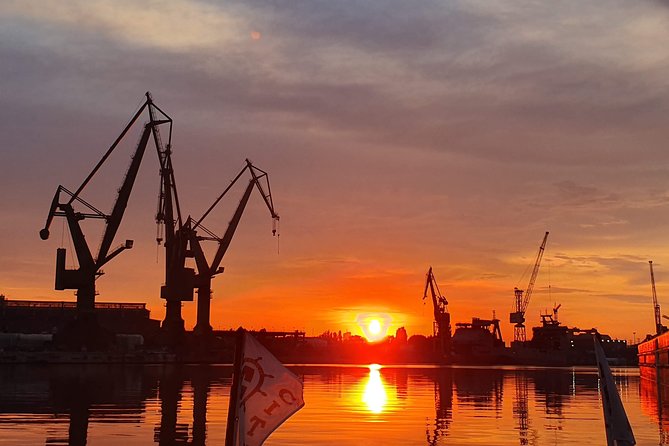 Sunset on the Shipyard and Old Town Evening Cruise - Why this Gdansk evening cruise is different