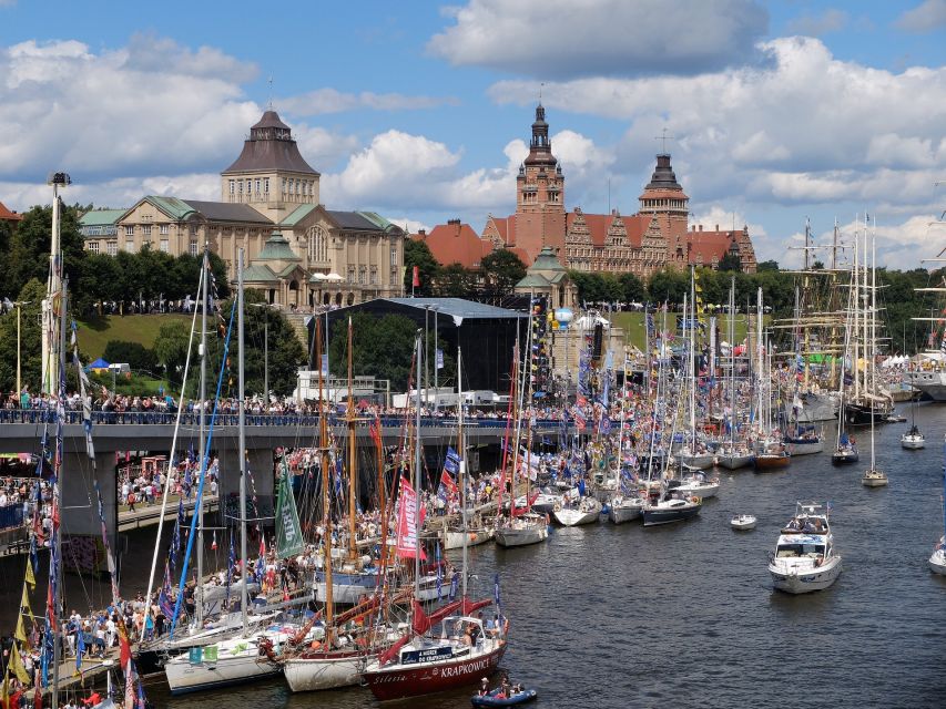 Szczecin: Old Town Highlights Private Walking Tour - St. Wojciech Church and the medieval Old Town route