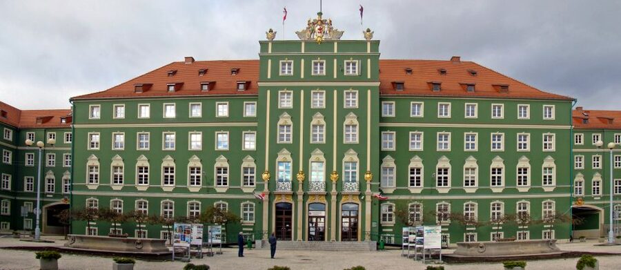 Szczecin: Old Town Highlights Private Walking Tour - The 4-hour upgrade: cathedral tower and Philharmonic