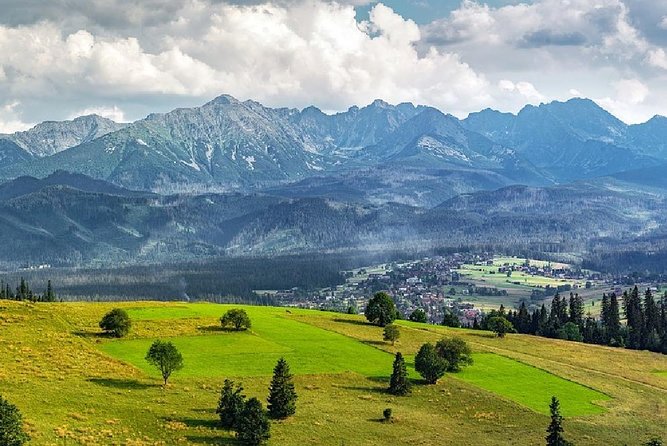 Tatra Mountains Zakopane and Panoramic Dunajec River Rafting - Local tastes: cottage cheese and flavored vodka