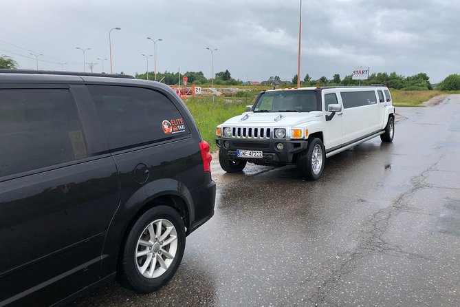 Taxi from Gdańsk airport to city centre ( old town Gdańsk ) - Meeting your driver at Gdańsk Airport