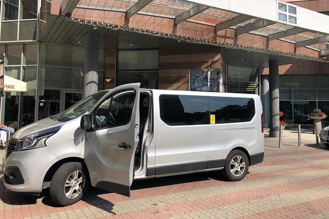 Taxi from Gdańsk airport to city centre ( old town Gdańsk ) - The 20 to 40 minute ride into Gdańsk