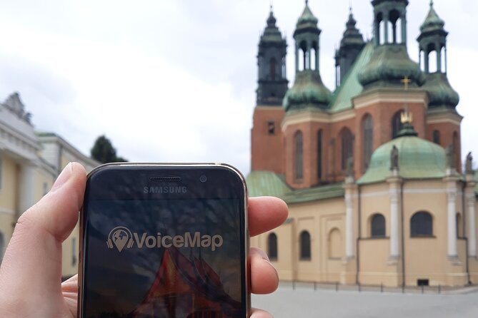 The Birthplace of Poland: A Self-Guided Audio Tour of Poznań - Starting at the Ostrów Tumski scale model