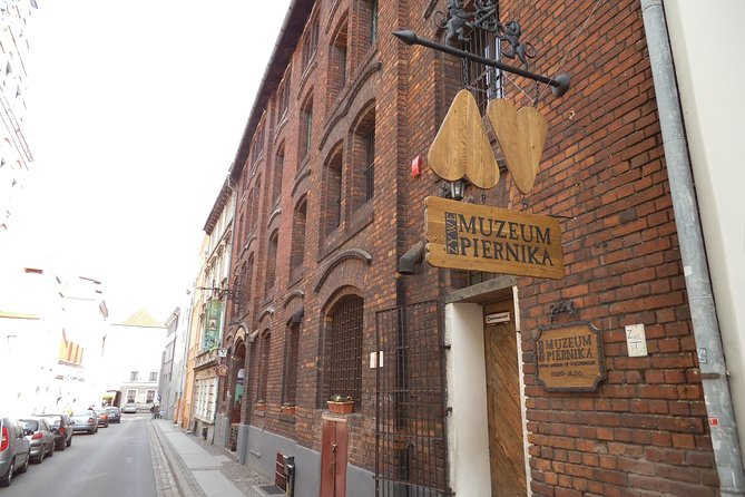 Torun Living Museum of Gingerbread and Old Town Private Walking Tour - Why gingerbread is the right way into Toruń