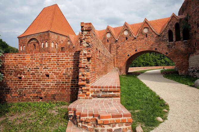 Torun Living Museum of Gingerbread and Old Town Private Walking Tour - The Living Museum of Gingerbread workshop