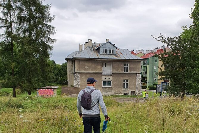 TOUR AL CAMPO DE CONCENTRACIÓN DE PLASZOW. El campo de la Lista de Schindlert. - Los lugares de ejecuciones masivas