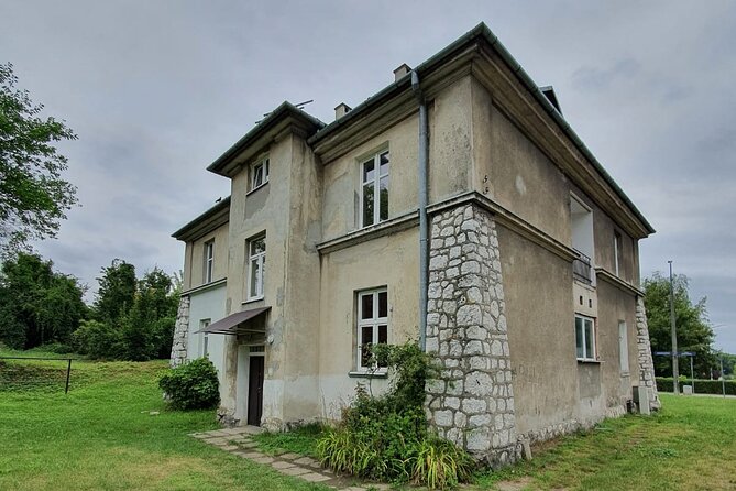 TOUR AL CAMPO DE CONCENTRACIÓN DE PLASZOW. El campo de la Lista de Schindlert. - Del punto de encuentro a las afueras de Cracovia