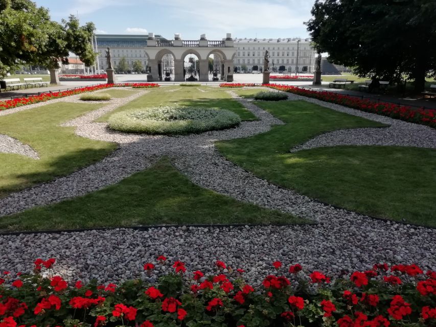 Warsaw: 2-Hour Chopin's Life Walking Tour - Finishing at the Chopin Museum