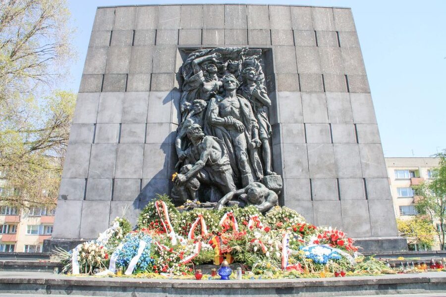 Warsaw: 2-Hour Tour of Daily Life in the Ghetto Warsaw - Key points at a glance
