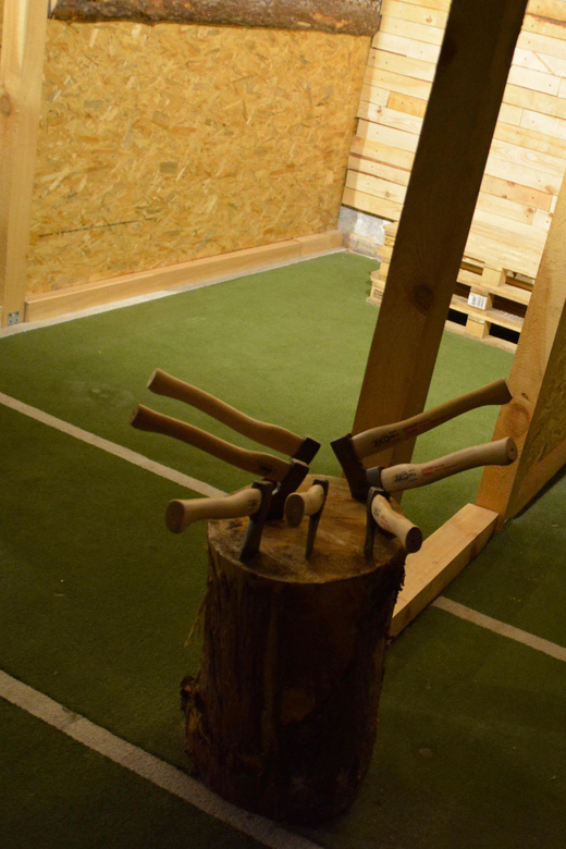 Warsaw: Axe Throwing Experience - Booking Flexibility and Practical Details