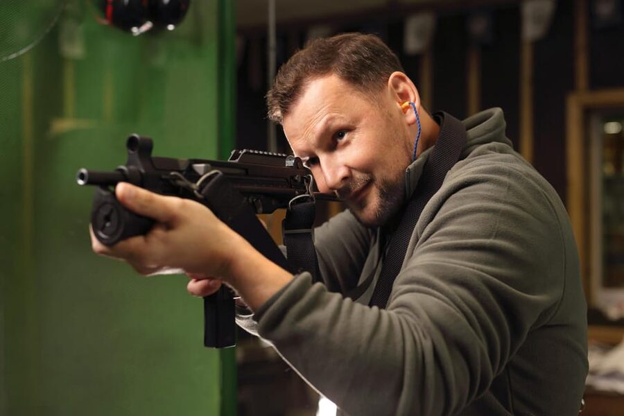 Warsaw: Best Indoor Shooting Range Experience - Who should book this experience?