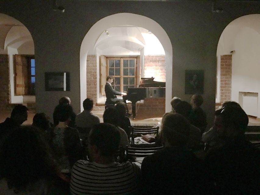 Warsaw: Chopin Concert in the Old Town - Why the Pleyel piano matters