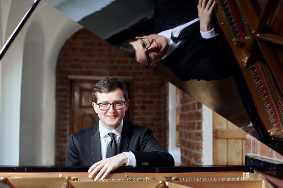 Warsaw: Chopin Concert in the Old Town - The room, seating, and sound