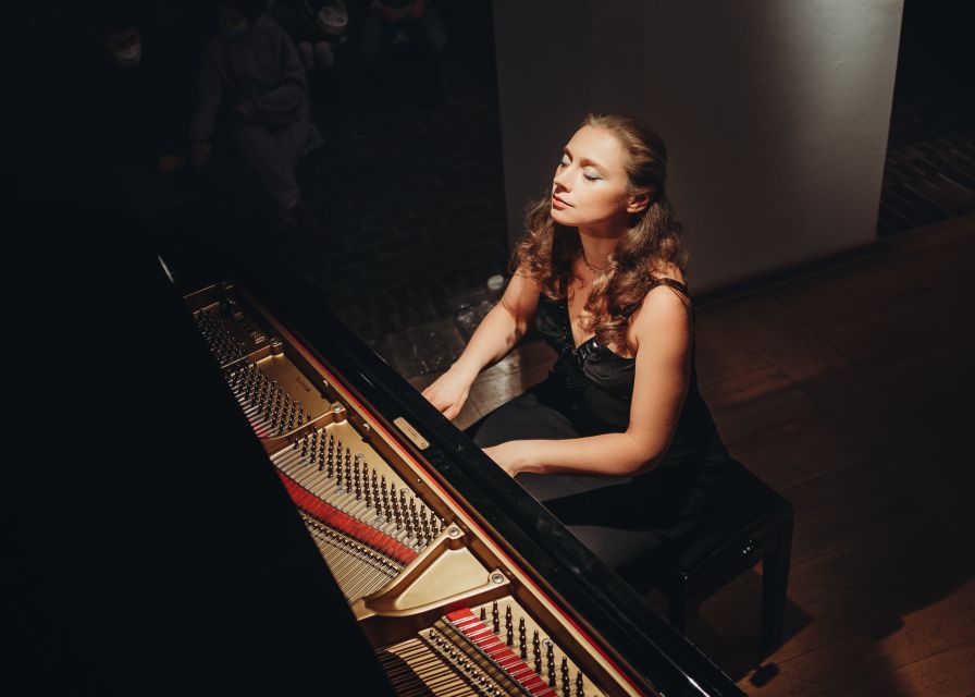 Warsaw: Chopin Concert in the Old Town - Who will enjoy this most?