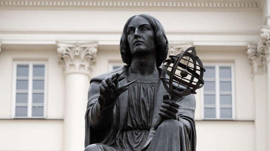 Warsaw City Game: Discovering Famous Polish Heroes - Following the Royal Route