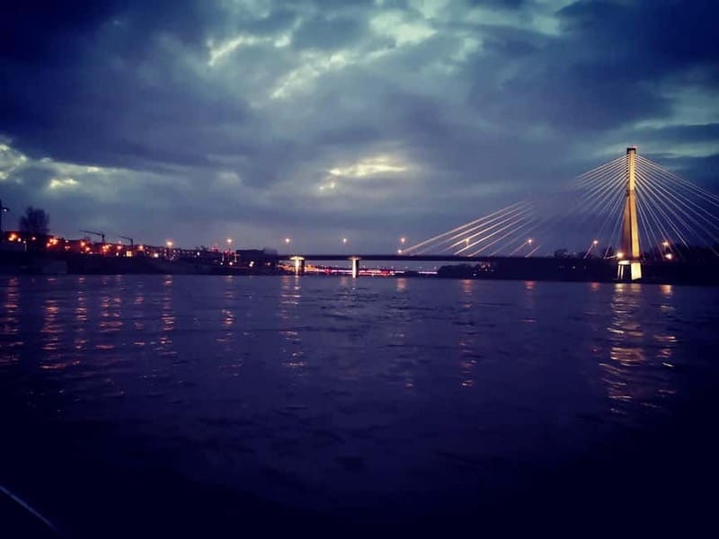 Warsaw: cruise on the Vistula - Copernicus Science Center and the Mermaid Monument