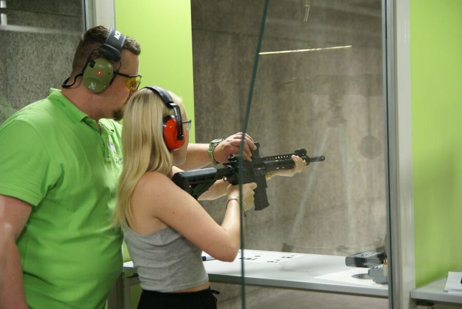 Warsaw: Indoor Shooting Range Experience - What the one-hour session feels like