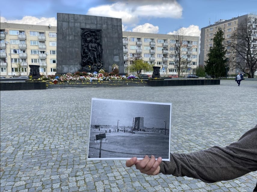 Warsaw: Jewish Heritage & Holocaust Walking Tour - Entering the Warsaw Ghetto story