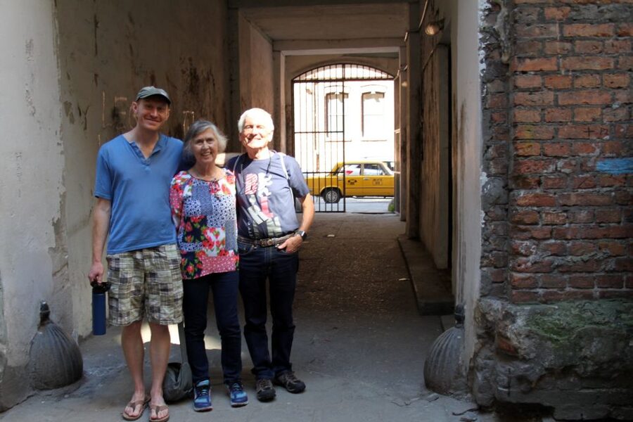 Warsaw Jewish Heritage Private Tour in Retro Fiat - How the guide affects the experience