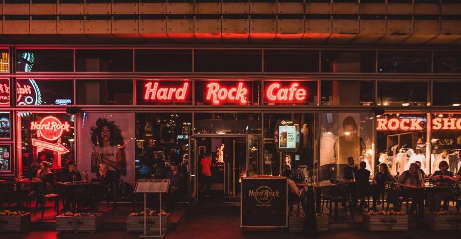 Warsaw: Lunch or dinner at Hard Rock Cafe with Skip-the-Line - The music collection gives the meal a reason to linger