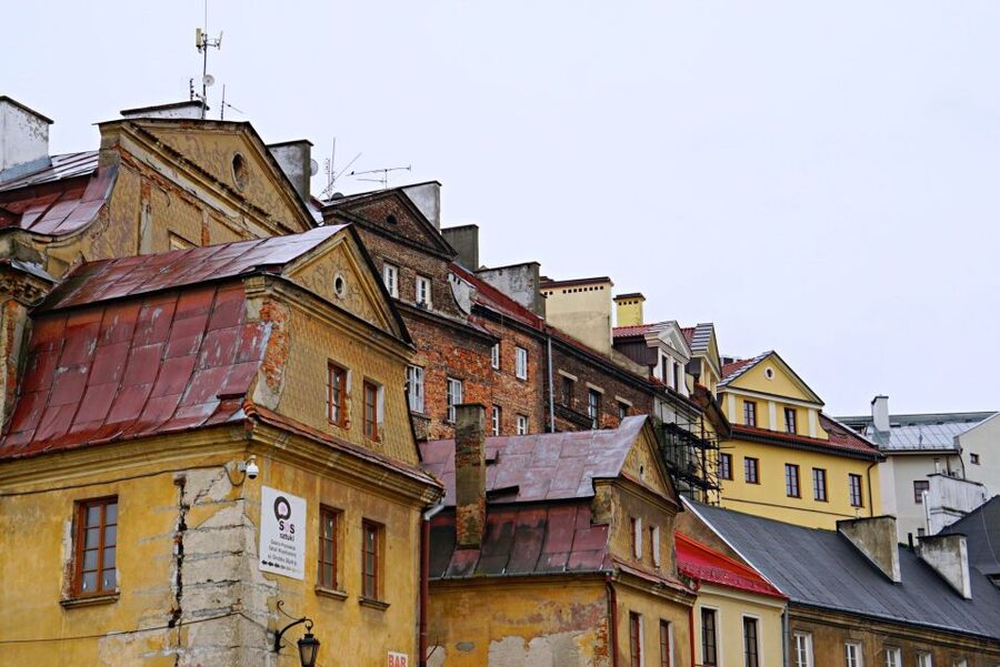 Warsaw: Majdanek Concentration Camp & Lublin Guided Day Tour - Lublin’s Old Town, known as Little Cracow