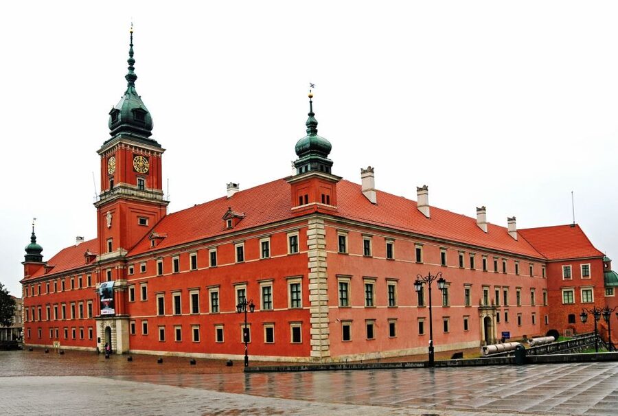 Warsaw: Old and New Town Private Walking Tour - Grand Theatre, National Opera, and the Tomb of the Unknown Soldier