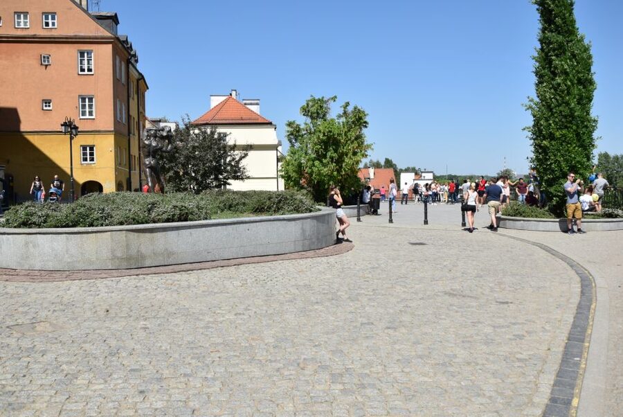 Warsaw: Old Town Guided Walking Tour - Jewish Warsaw and the wartime story