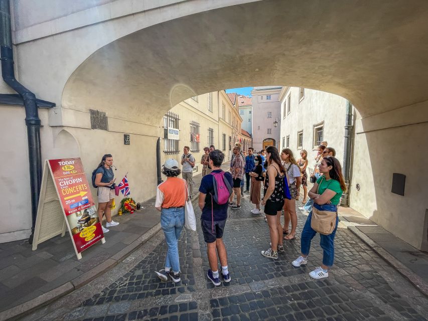 Warsaw: Old Town Highlights Walking Tour in English - Key points at a glance