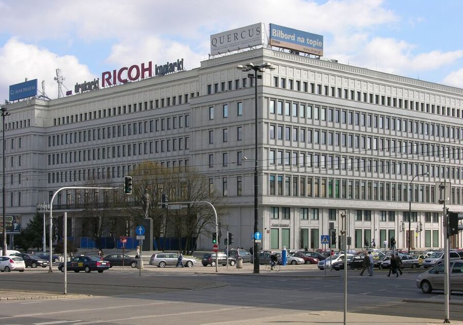 Warsaw: Palace of Culture & Warsaw City Center Private Tour - Should you book the Palace of Culture private tour?