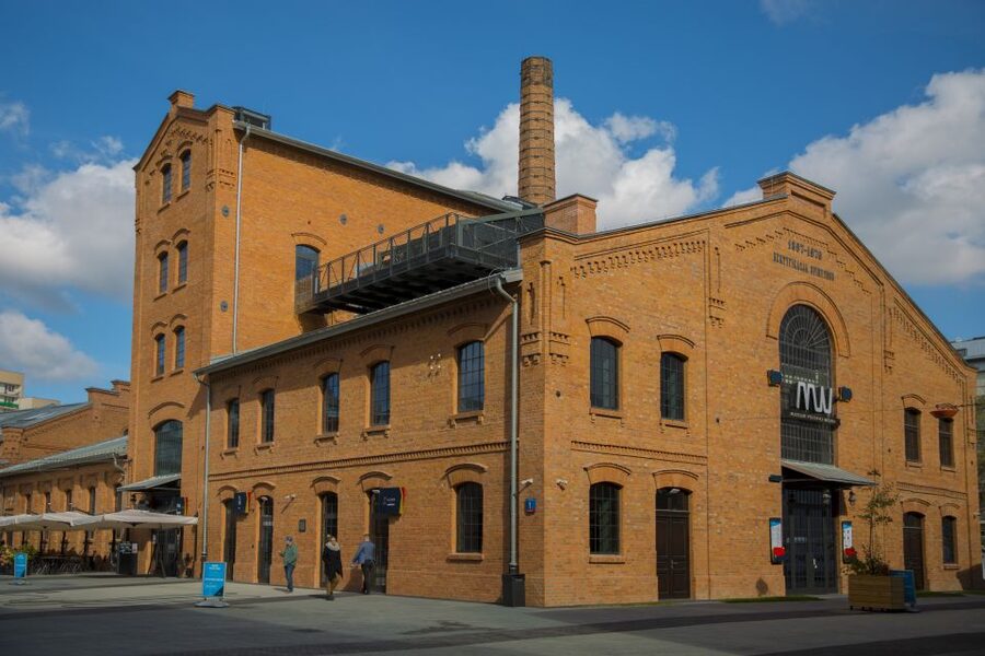 Warsaw: Polish Vodka Museum Tour with Tasting - Four galleries that keep the history moving