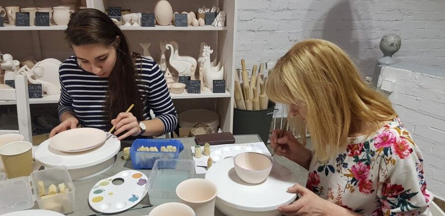 Warsaw: Pottery Decorating Ceramic Workshop - The First 10 Minutes: A Short Introduction to the Craft