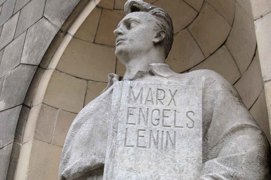 Warsaw: Private Communism Tour with Hotel Pickup - The Palace of Culture and Science