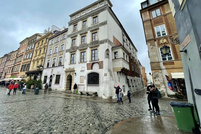 Warsaw's Old Town A Self-Guided Audio Tour - Jan Kiliński, the shoemaker who resisted invasion