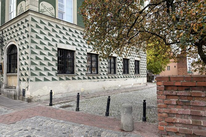 Warsaw's Old Town A Self-Guided Audio Tour - St. Martin’s Church and the Solidarity connection