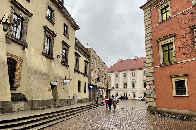 Warsaw's Old Town A Self-Guided Audio Tour - Starting at Sigismund’s Column and Castle Square
