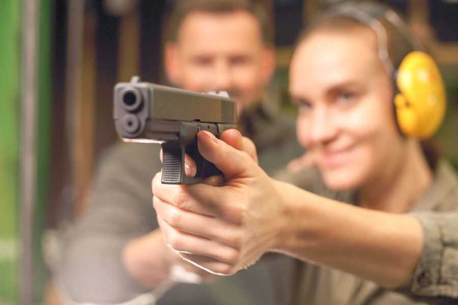 Warsaw: Shooting Range - Your first minutes: identification, gear, and safety