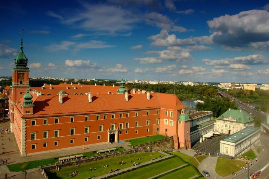 Warsaw: Skip-the-Line Royal Castle Guided Tour - What the 3-hour Old Town extension adds