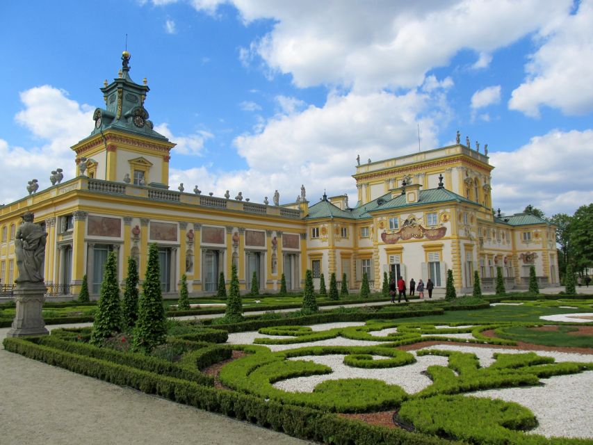 Warsaw: Skip-the-Line Wilanow Palace & Gardens Private Tour - Inside the palace, from royal apartments to the White Hall