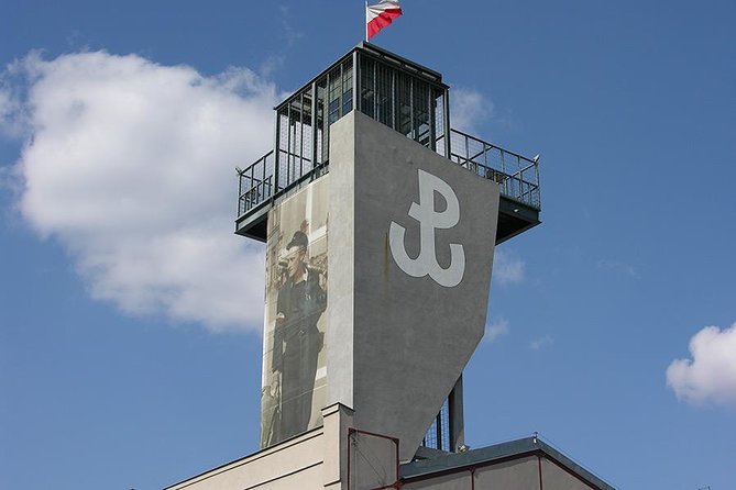 Warsaw Uprising Museum (1944) + POLIN Museum : SMALL GROUP /inc. Pick-up/ - Why these two Warsaw museums belong together